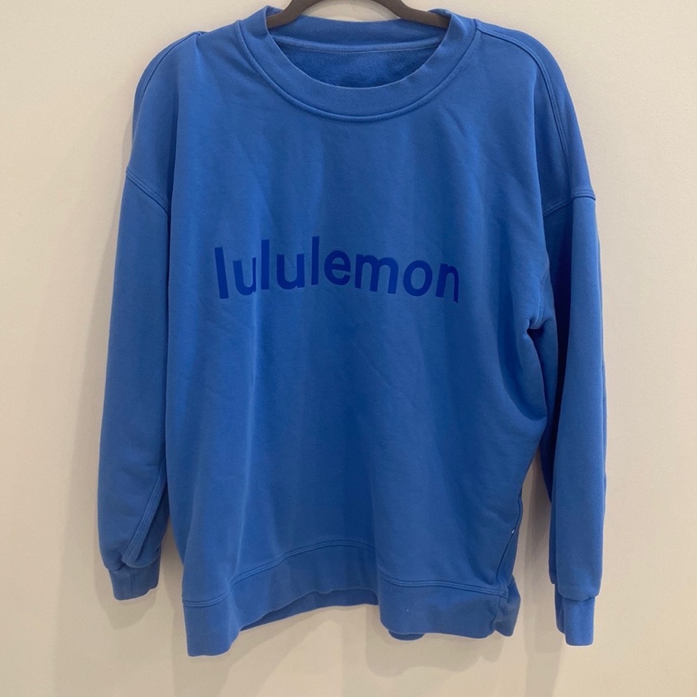 Lululemon Graphic crewneck